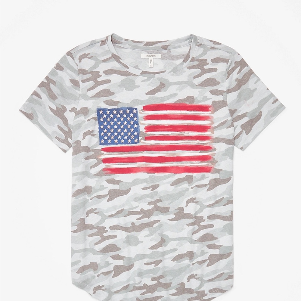 Maurices‎ Women’s Camo American Flag Graphic Tee Size Small